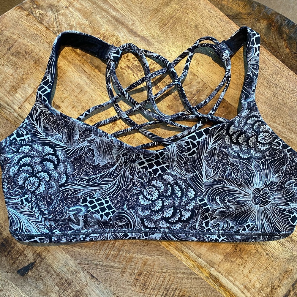 Lululemon low impact bra